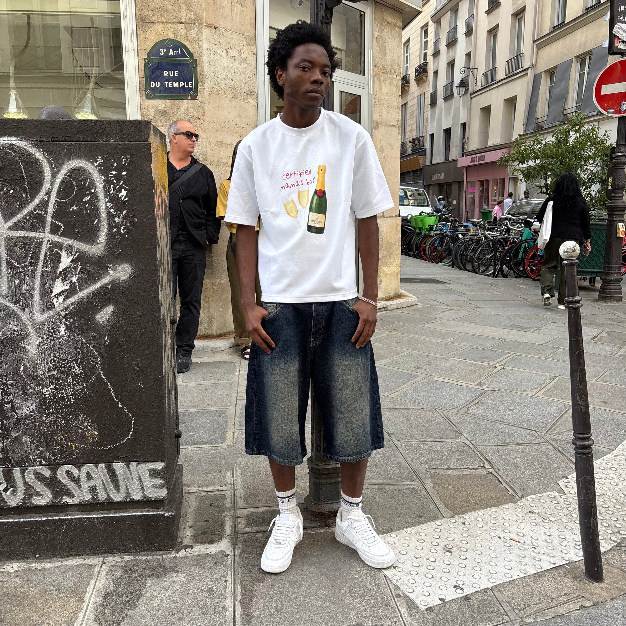 This Model Is 185CM / 70KG And Is Wearing Size Medium 
