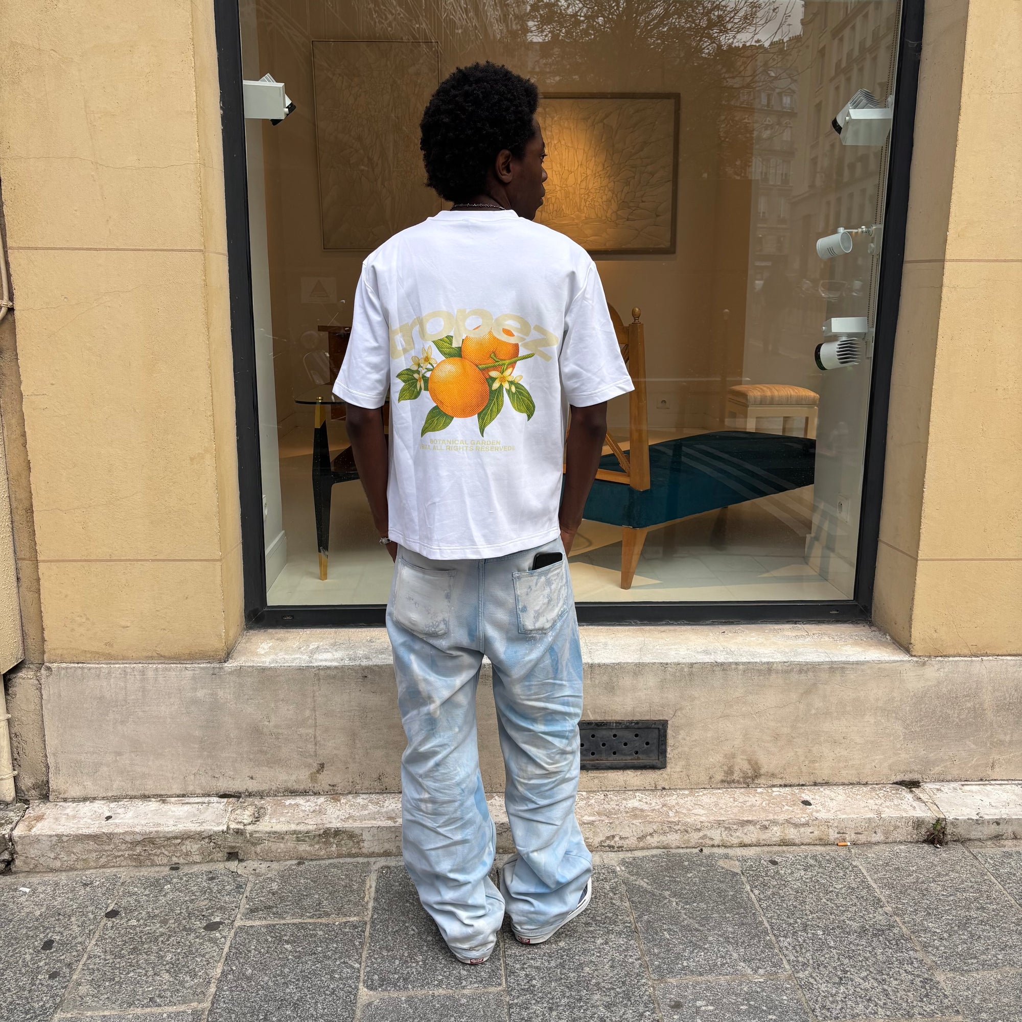 Model Is 185cm, 70kg, & Wearing A Size Medium.